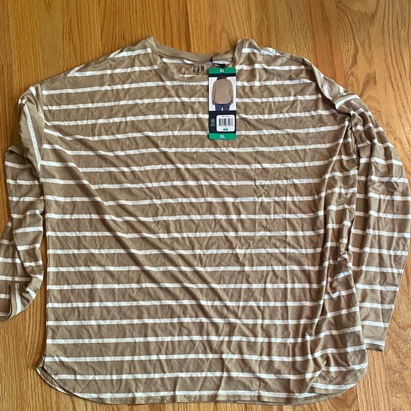 GAP Women's Beige Striped Long Sleeve Tee - Picture 3 of 3